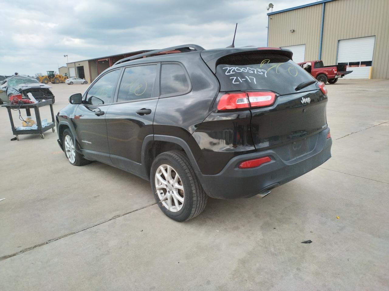 Photo 3 from auction – 2016 JEEP CHEROKEE S with VIN 1C4PJLAB0GW257650