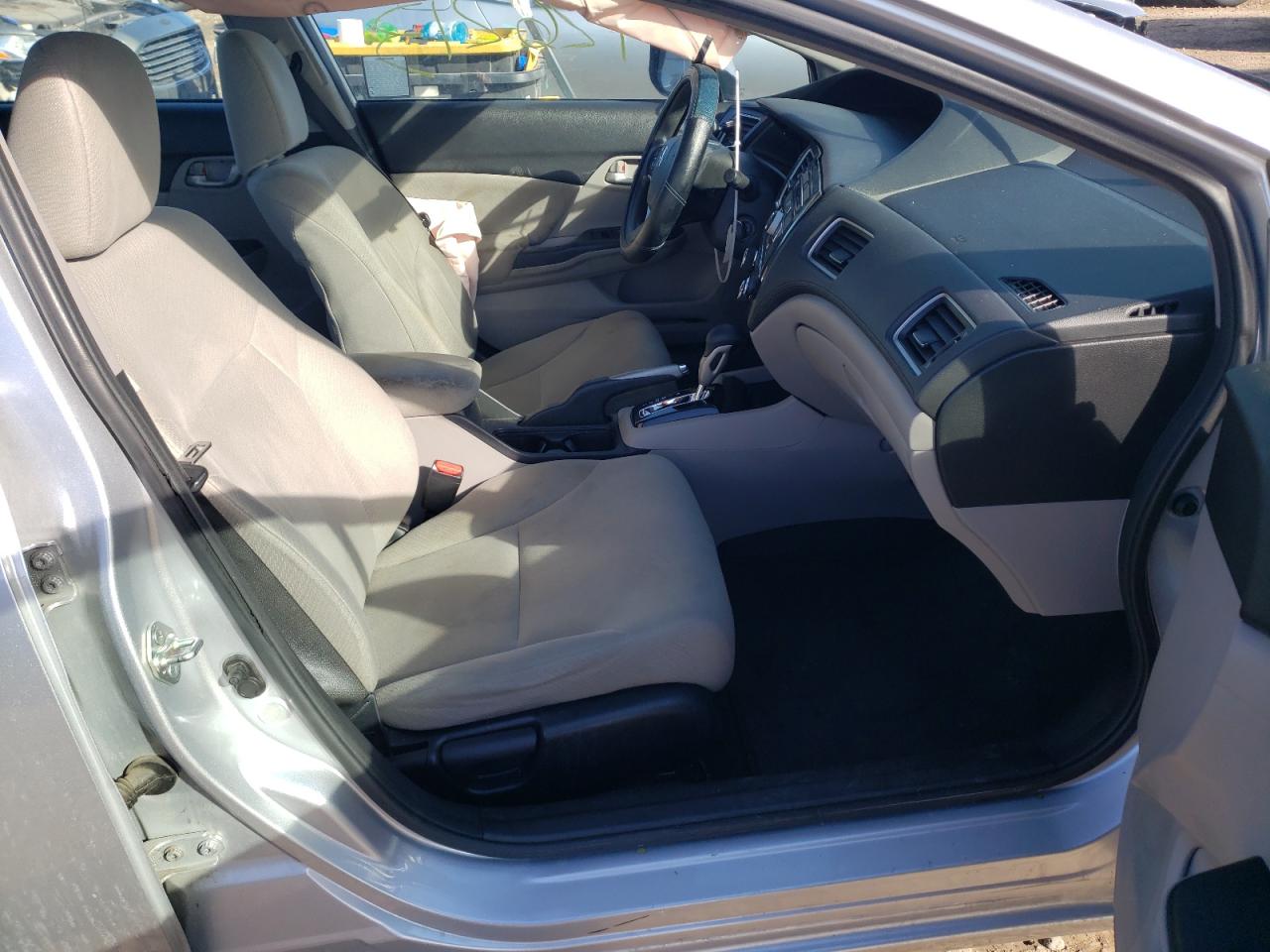 Photo 5 from auction – 2013 HONDA CIVIC LX with VIN 19XFB2F5XDE289310