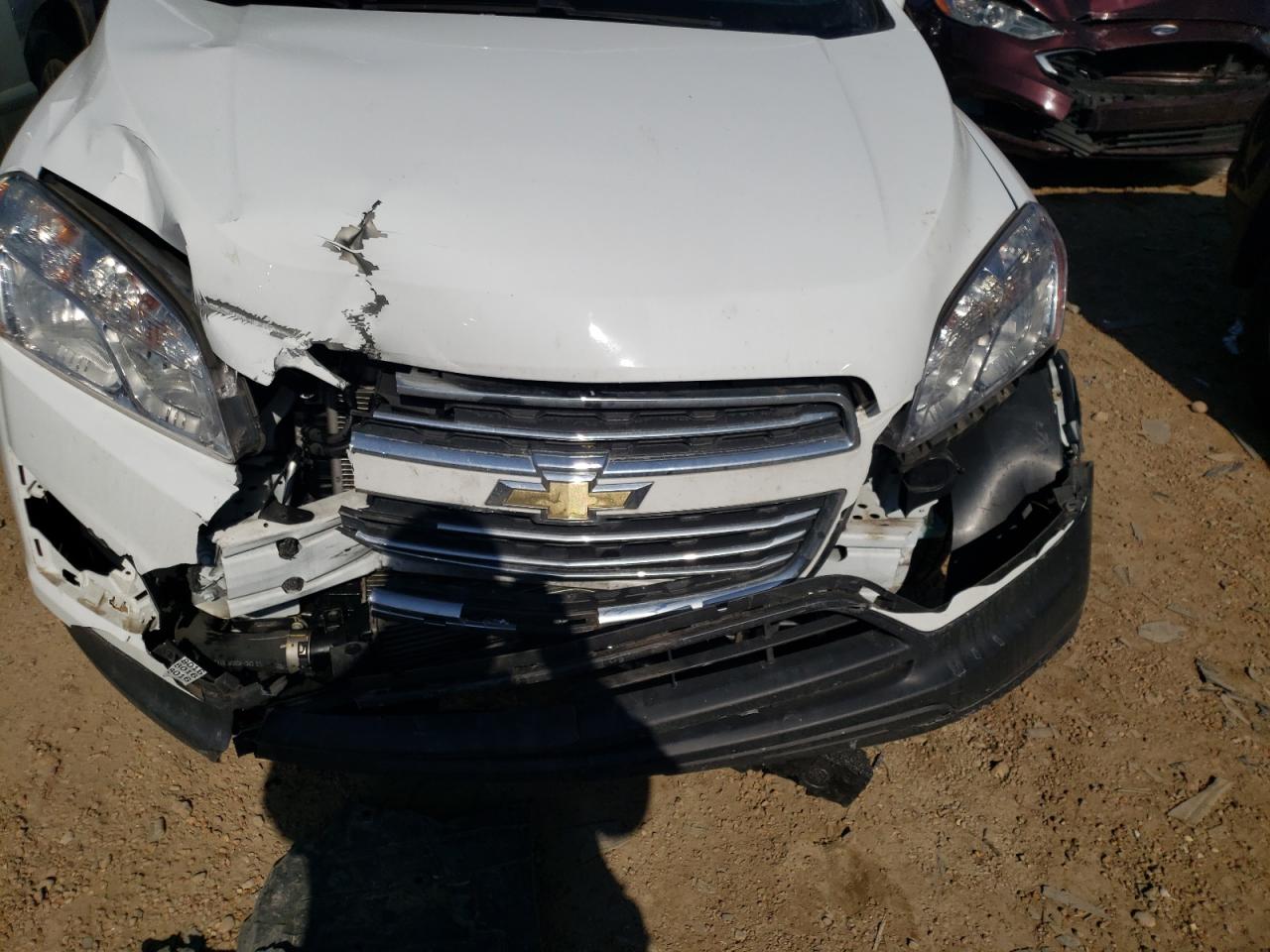 Photo 9 from auction – 2015 CHEVROLET TRAX 1LS with VIN KL7CJPSB2FB136318