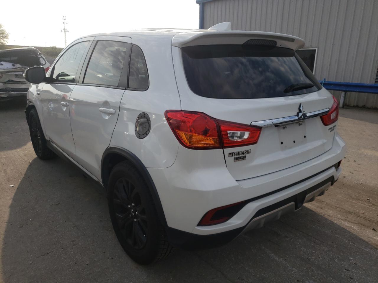 Photo 3 from auction – 2018 MITSUBISHI OUTLANDER with VIN JA4AP3AU7JU007910