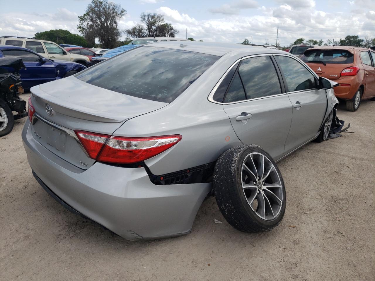 Photo 4 from auction – 2015 TOYOTA CAMRY LE with VIN 4T1BF1FK8FU900258