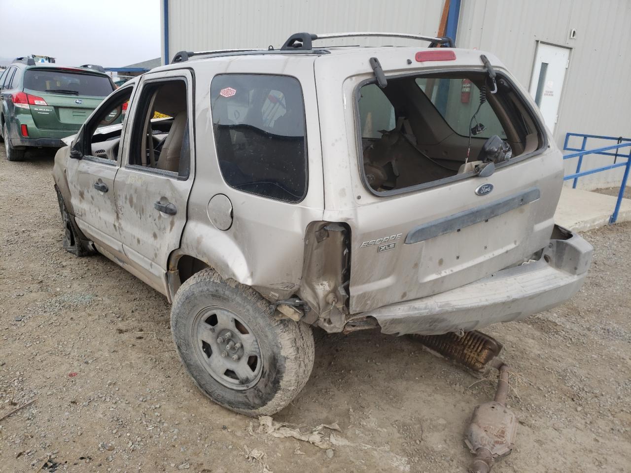 Photo 3 from auction – 2001 FORD ESCAPE XLS with VIN 1FMYU02181KE79041