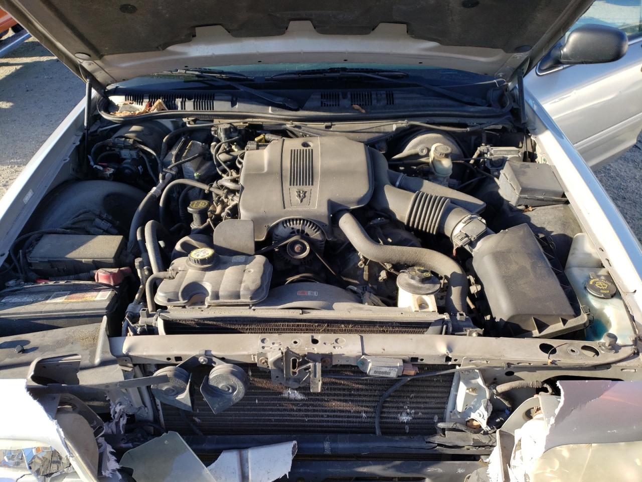 Photo 7 from auction – 2004 FORD CROWN VICT with VIN 2FAHP74W84X162011