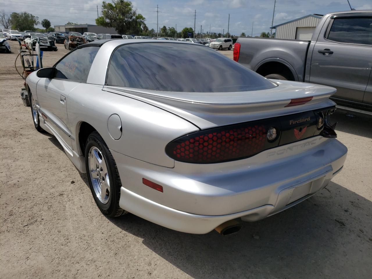 Photo 3 from auction – 2002 PONTIAC FIREBIRD with VIN 2G2FS22K122124671