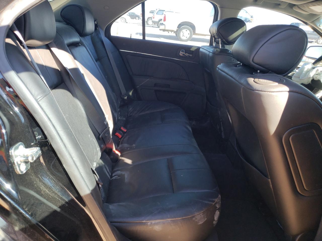 Photo 6 from auction – 2008 CADILLAC STS with VIN 1G6DK67V980213236