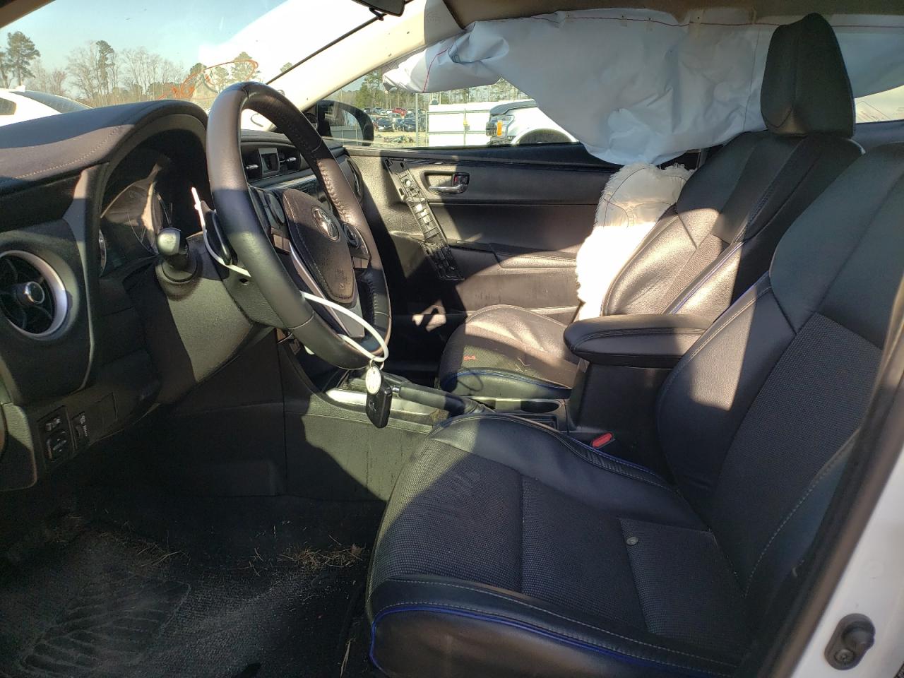 Photo 5 from auction – 2018 TOYOTA COROLLA L with VIN 5YFBURHE9JP758539