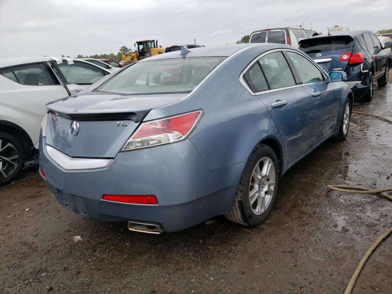 Photo 4 from auction – 2010 ACURA TL with VIN 19UUA8F57AA008772