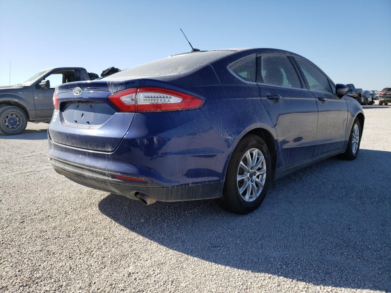 Photo 4 from auction – 2016 FORD FUSION S with VIN 3FA6P0G79GR327389