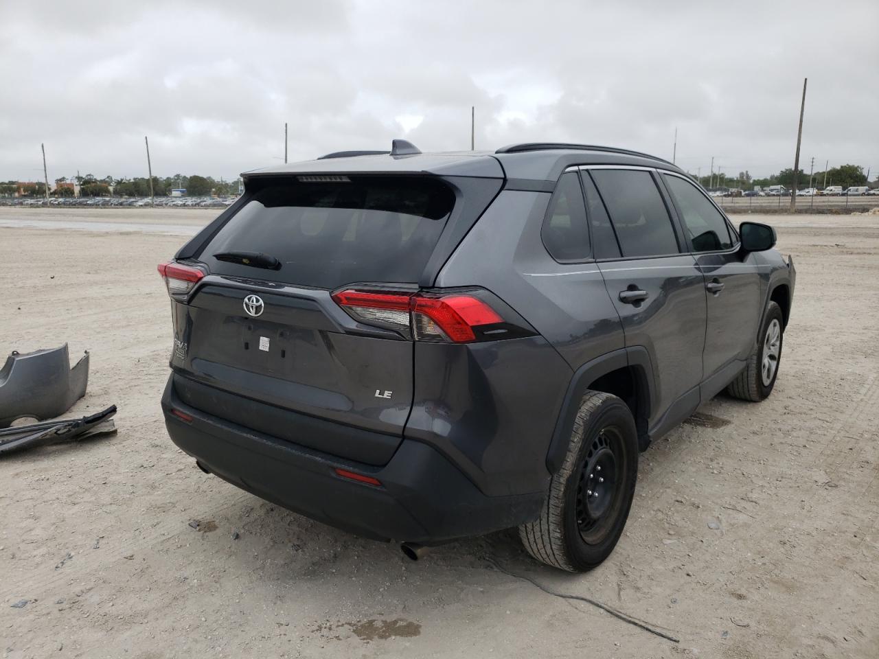 Photo 4 from auction – 2021 TOYOTA RAV4 LE with VIN 2T3H1RFV9MC126318