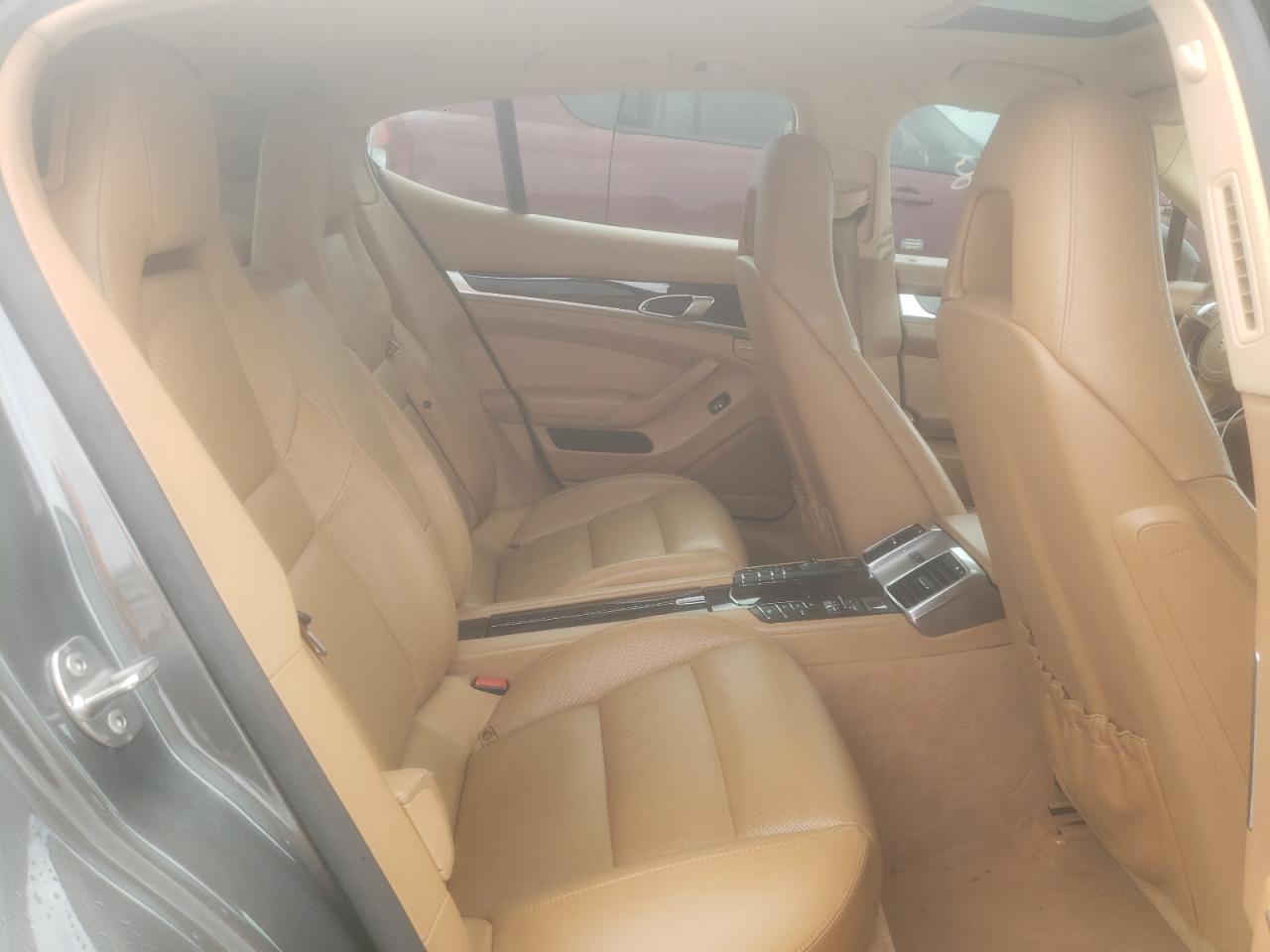 Photo 6 from auction – 2014 PORSCHE PANAMERA S with VIN WP0AB2A77EL055976