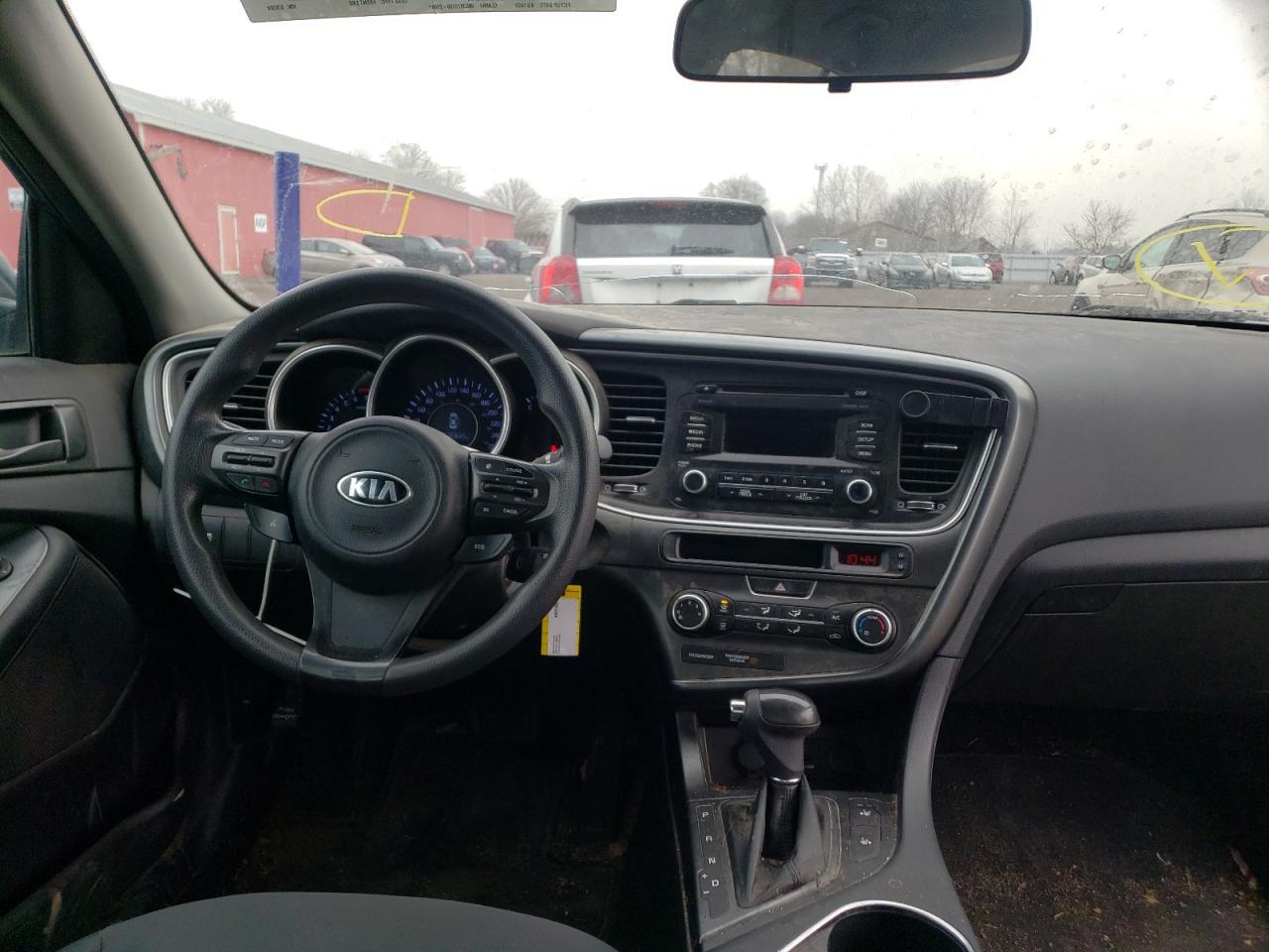 Photo 9 from auction – 2015 KIA OPTIMA LX with VIN KNAGM4A74F5570324