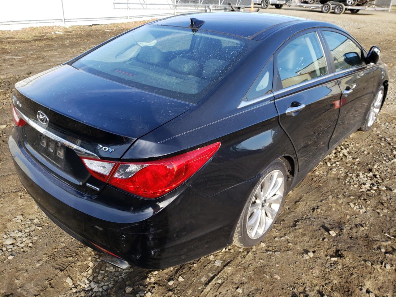 Photo 4 from auction – 2012 HYUNDAI SONATA SE with VIN 5NPEC4AB0CH468032