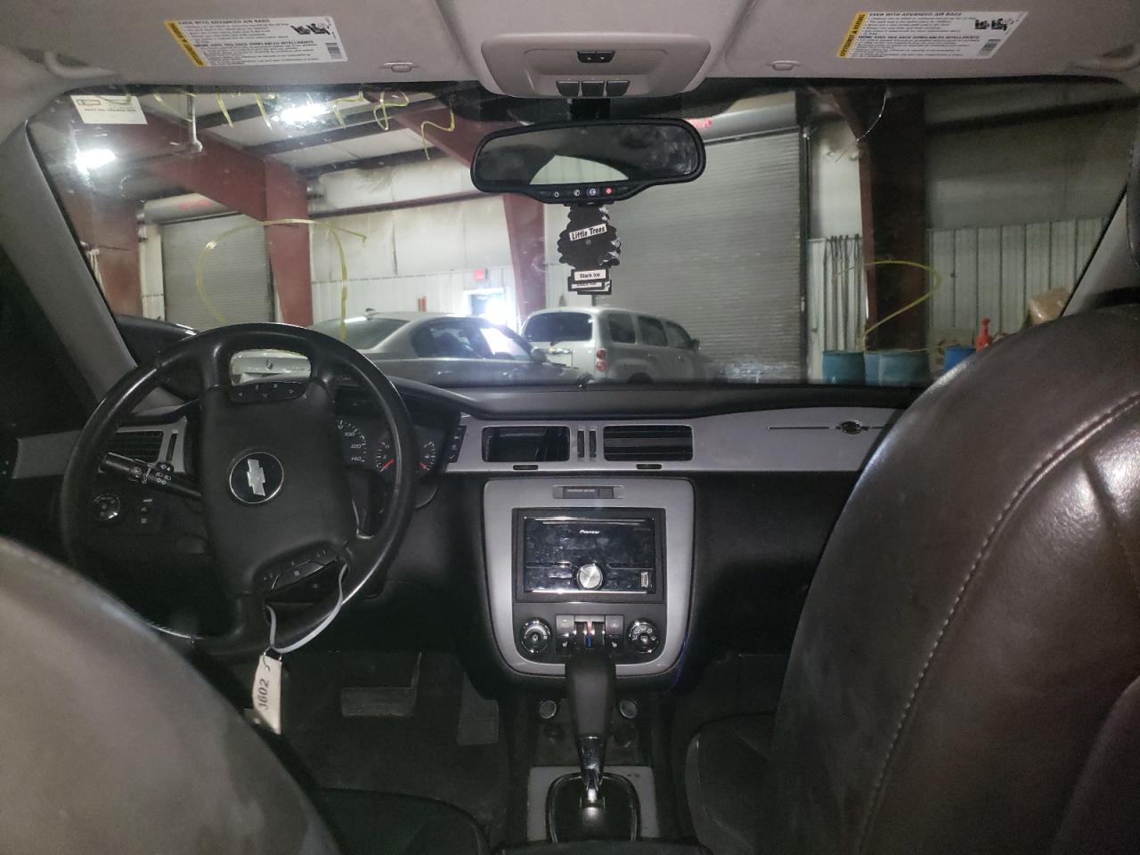 Photo 9 from auction – 2008 CHEVROLET IMPALA LTZ with VIN 2G1WU583189178052