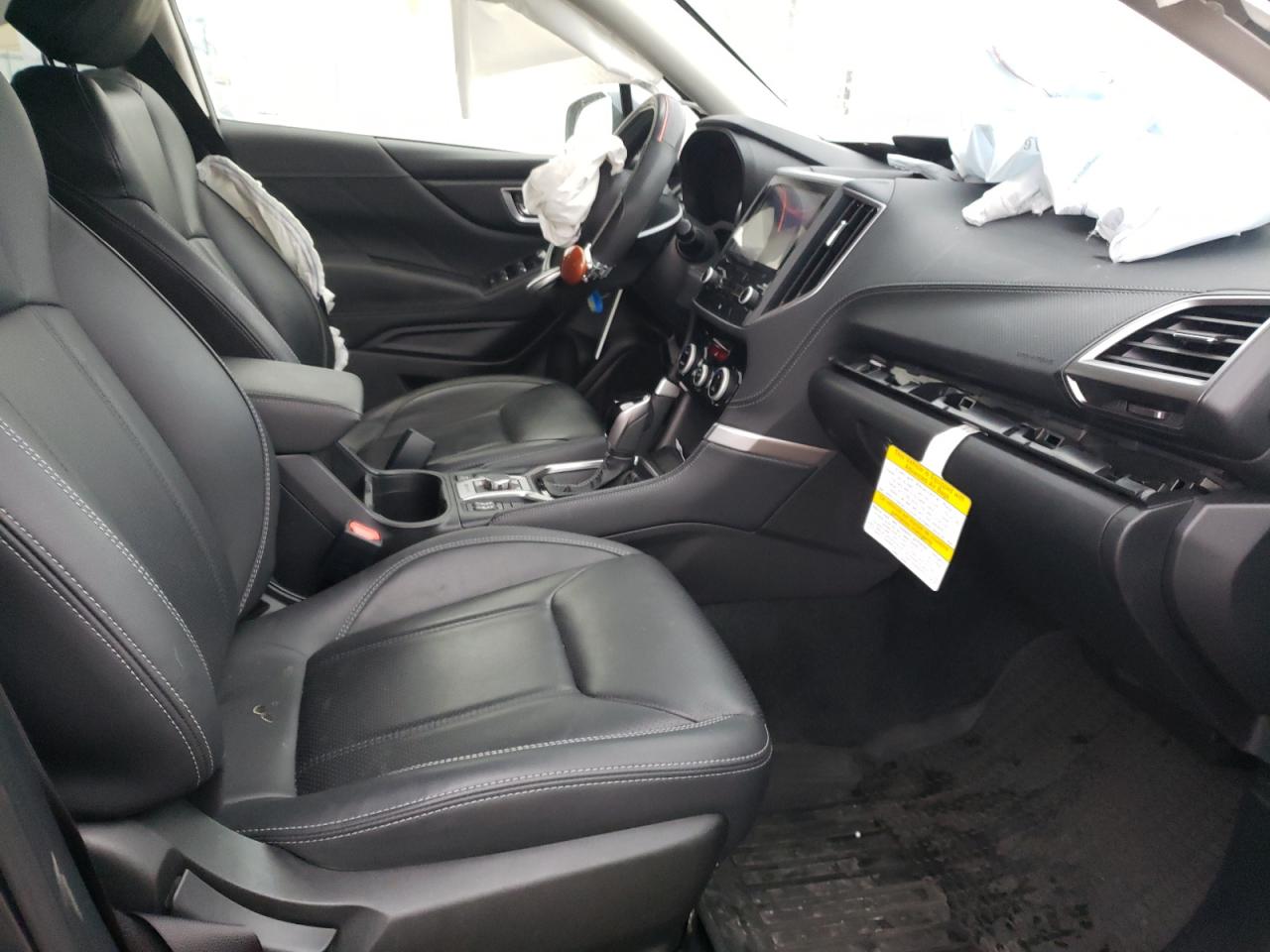 Photo 5 from auction – 2020 SUBARU FORESTER L with VIN JF2SKASC8LH590276