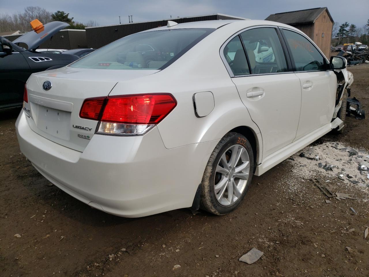 Foto 4 de la subasta – 2014 SUBARU LEGACY 2.5 con VIN 4S3BMBC62E3016604