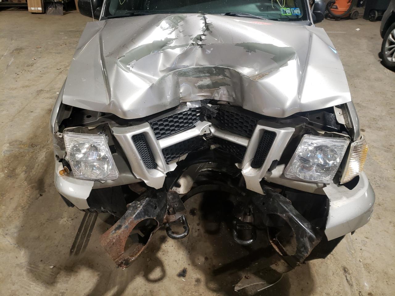 Photo 7 from auction – 2002 FORD EXPLORER S with VIN 1FMZU77E92UC99324