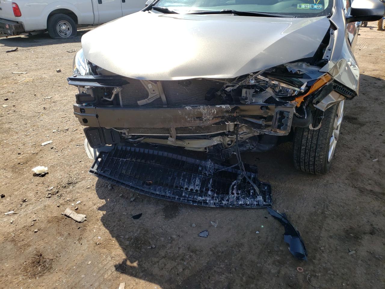 Photo 9 from auction – 2018 TOYOTA COROLLA L with VIN 2T1BURHE7JC105739