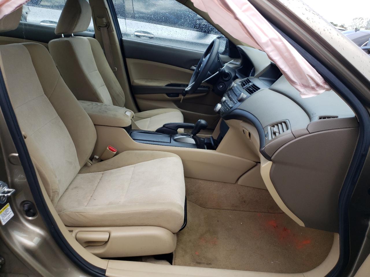 Photo 5 from auction – 2010 HONDA ACCORD LXP with VIN 1HGCP2F44AA050458