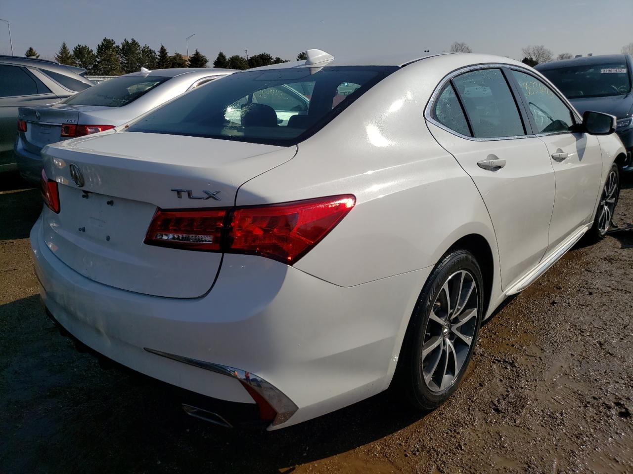 Photo 4 from auction – 2018 ACURA TLX TECH with VIN 19UUB2F50JA003228