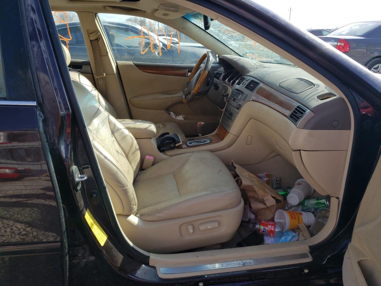 Photo 5 from auction – 2005 LEXUS ES 330 with VIN JTHBA30GX55113693