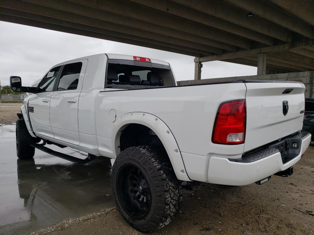Photo 3 from auction – 2017 RAM 2500 SLT with VIN 3C6UR5MLXHG768379
