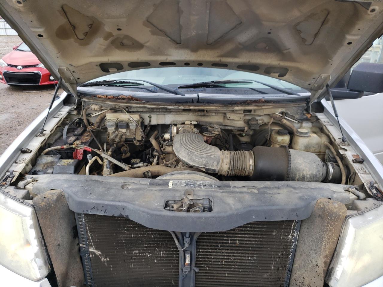Photo 7 from auction – 2005 FORD F150 with VIN 1FTRX14W85NB05418