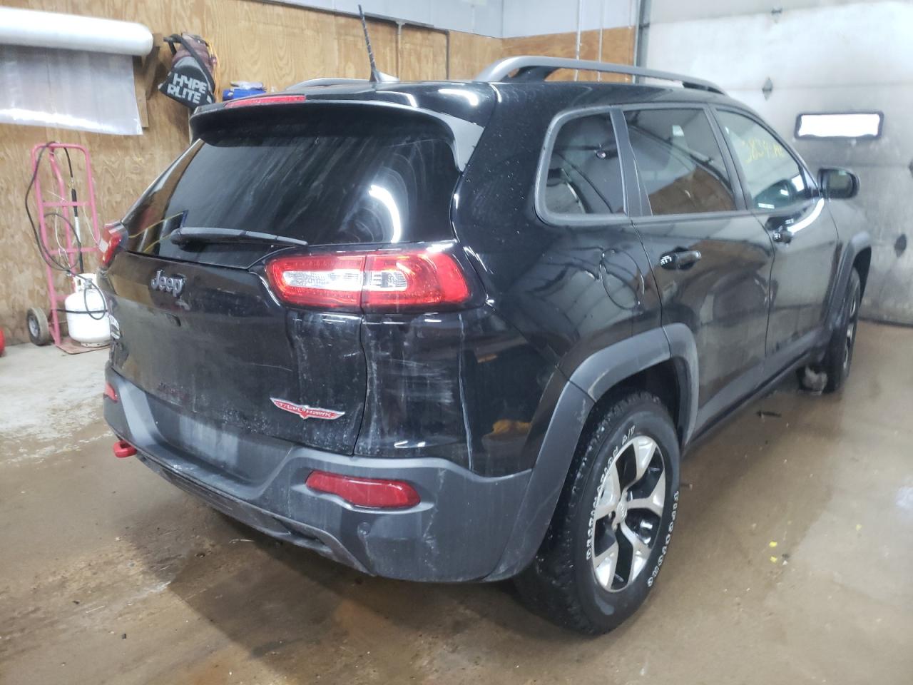 Photo 4 from auction – 2018 JEEP CHEROKEE T with VIN 1C4PJMBX1JD539394
