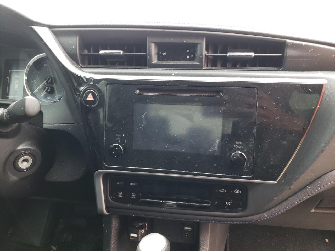 Photo 9 from auction – 2018 TOYOTA COROLLA with VIN 5YFBURHE3JP825216
