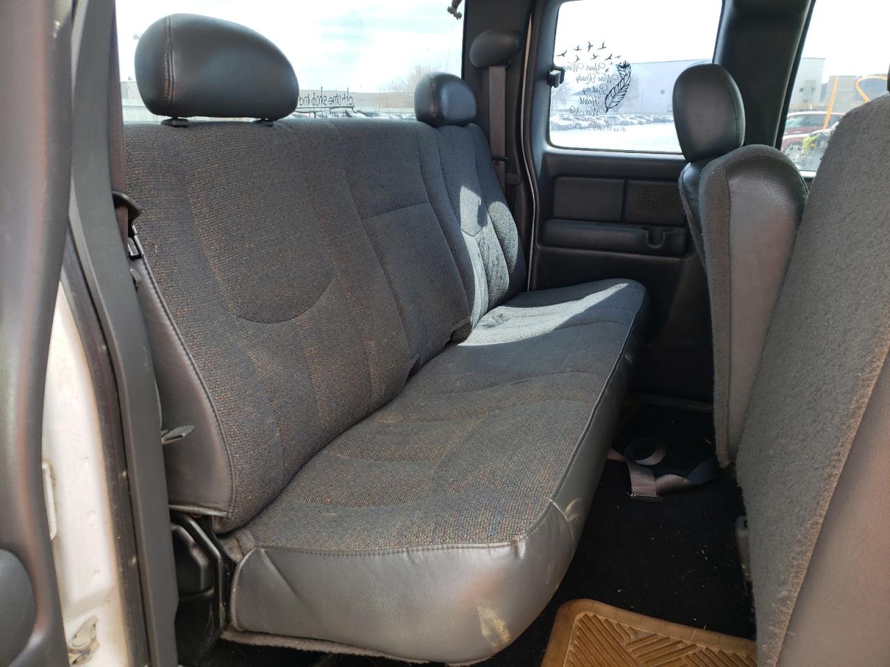 Photo 6 from auction – 2003 CHEVROLET SILVERADO with VIN 2GCEC19X831108751