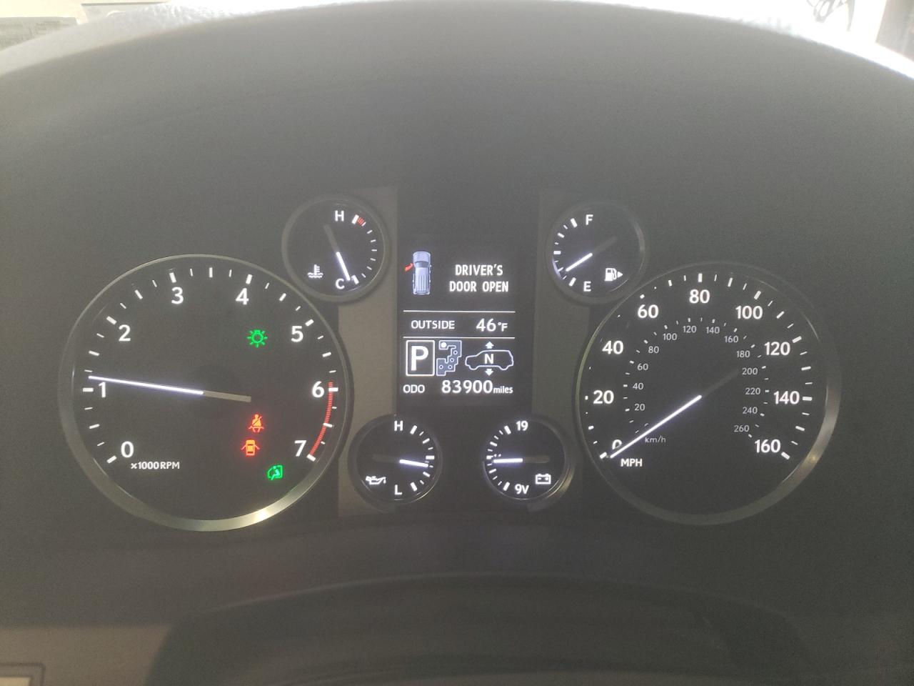 Photo 8 from auction – 2013 LEXUS LX 570 with VIN JTJHY7AX5D4100347