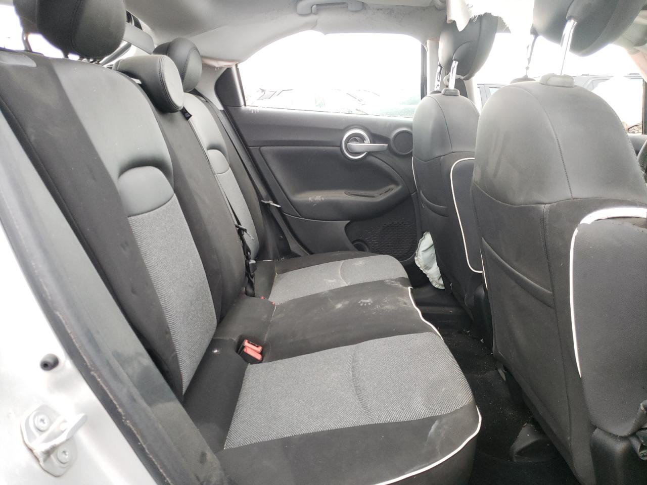Photo 6 from auction – 2017 FIAT 500X POP with VIN ZFBCFXAB3HP576269