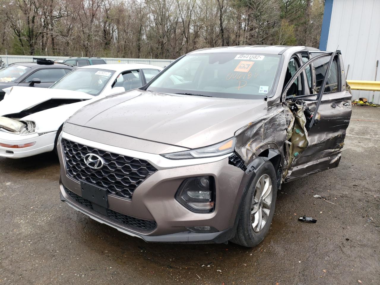 Photo 2 from auction – 2019 HYUNDAI SANTA FE S with VIN 5NMS33AD4KH006180