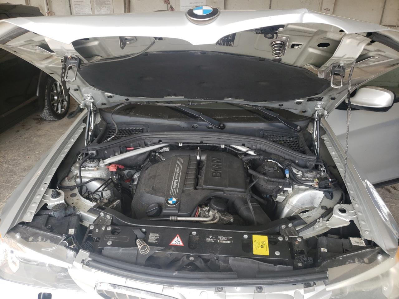 Photo 7 from auction – 2011 BMW X3 XDRIVE3 with VIN 5UXWX7C55BL733330