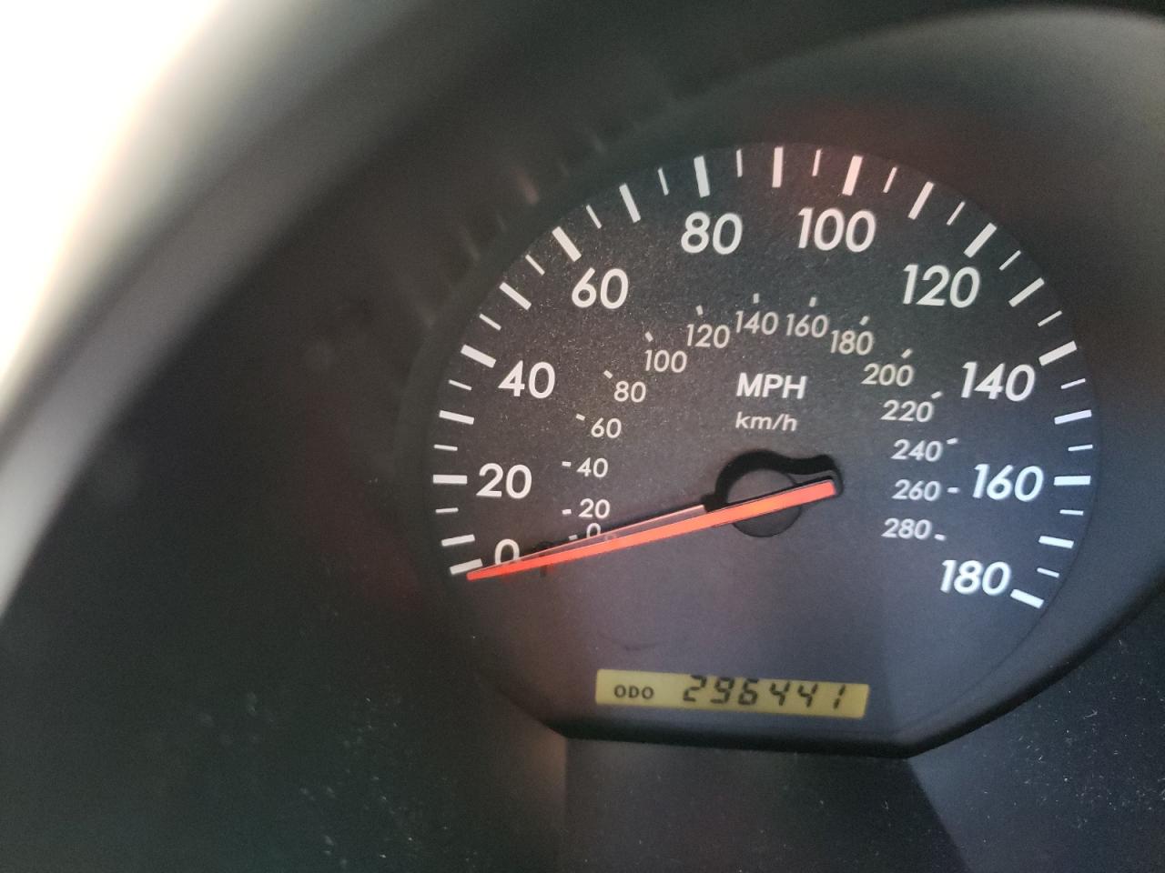 Photo 8 from auction – 2004 LEXUS SC 430 with VIN JTHFN48Y440051602