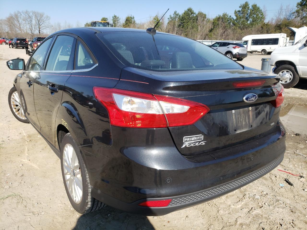 Photo 3 from auction – 2012 FORD FOCUS SEL with VIN 1FAHP3H29CL369566