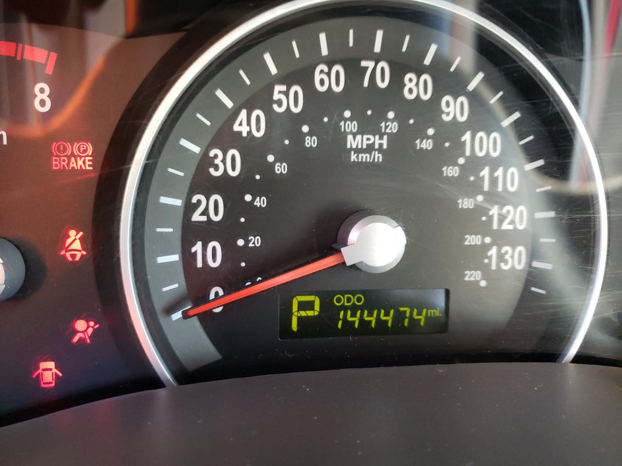 Photo 8 from auction – 2014 KIA SEDONA EX with VIN KNDMH4C78E6580919