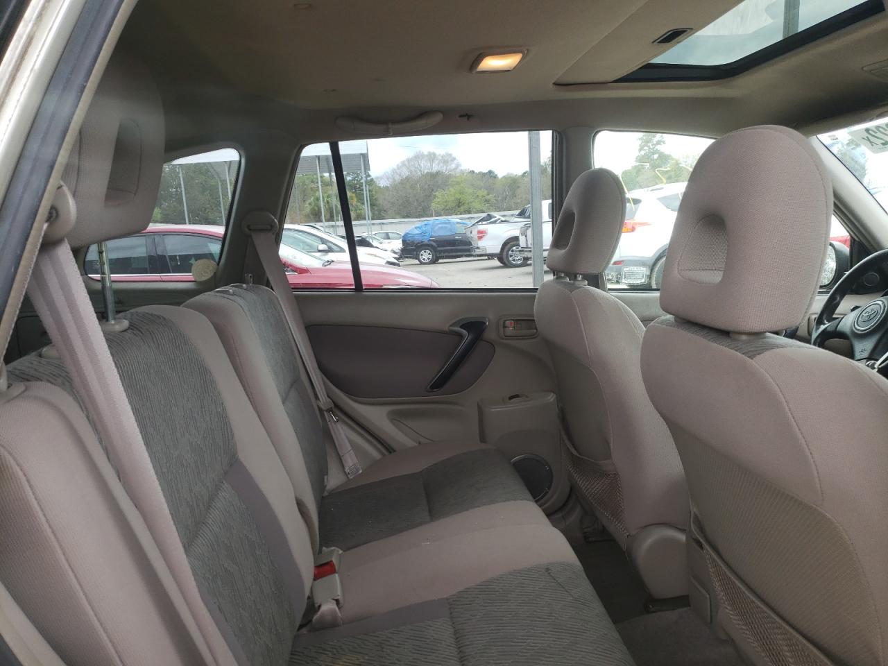 Photo 6 from auction – 2003 TOYOTA RAV4 with VIN JTEHH20V036087141