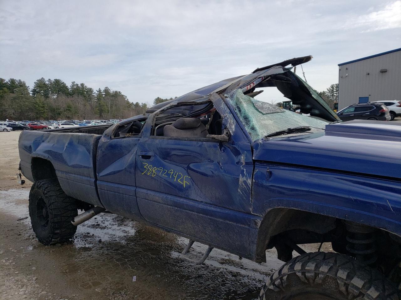 Photo 9 from auction – 1996 DODGE RAM 2500 with VIN 1B7KF23C6TJ124376
