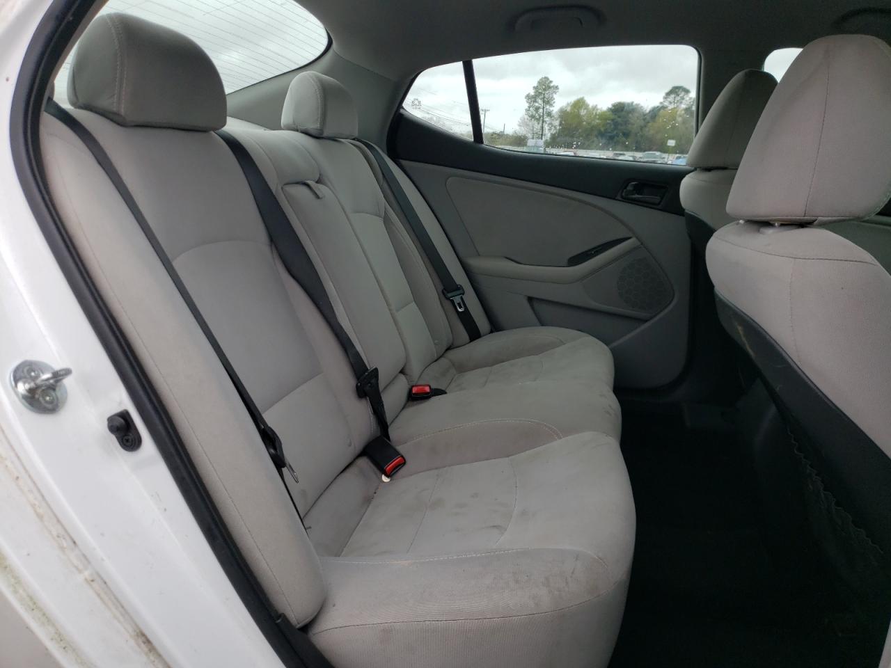 Photo 6 from auction – 2014 KIA OPTIMA LX with VIN 5XXGM4A74EG315377