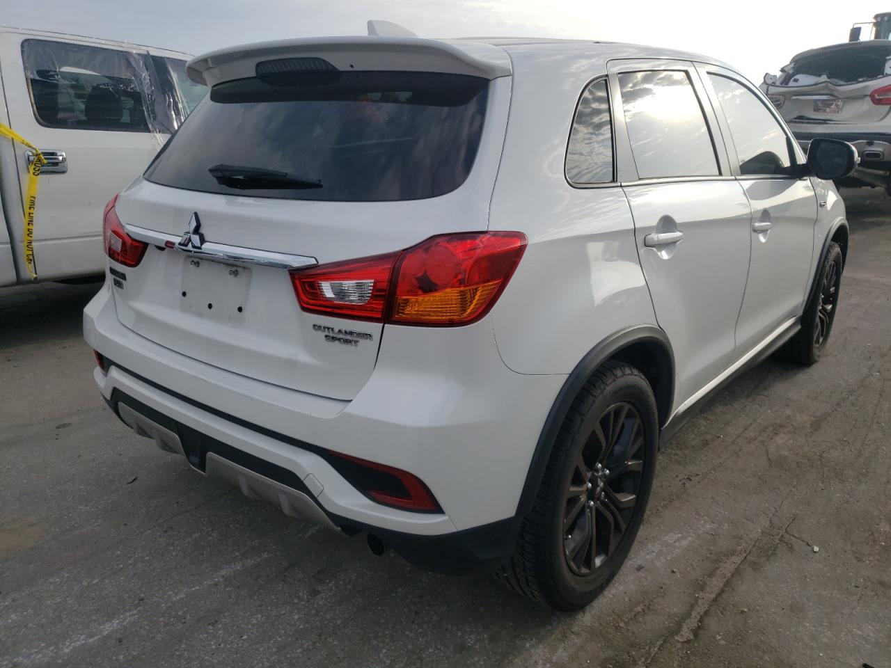 Photo 4 from auction – 2018 MITSUBISHI OUTLANDER with VIN JA4AP3AU7JU007910