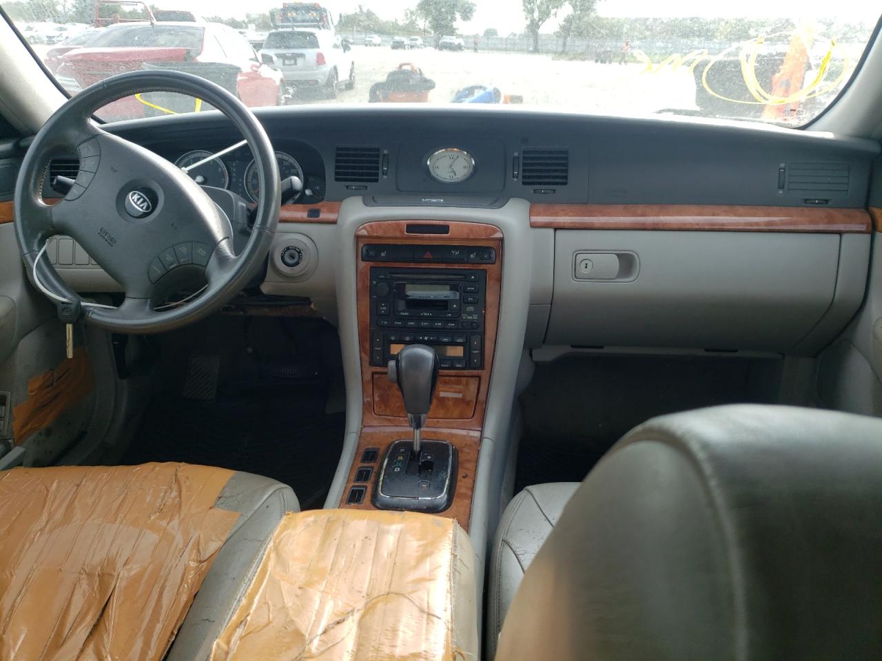 Photo 9 from auction – 2006 KIA AMANTI with VIN KNALD124065086636