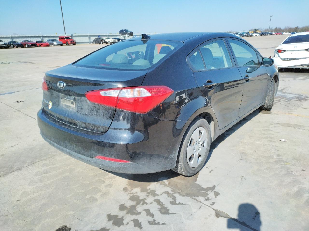 Photo 4 from auction – 2016 KIA FORTE LX with VIN KNAFK4A66G5455783