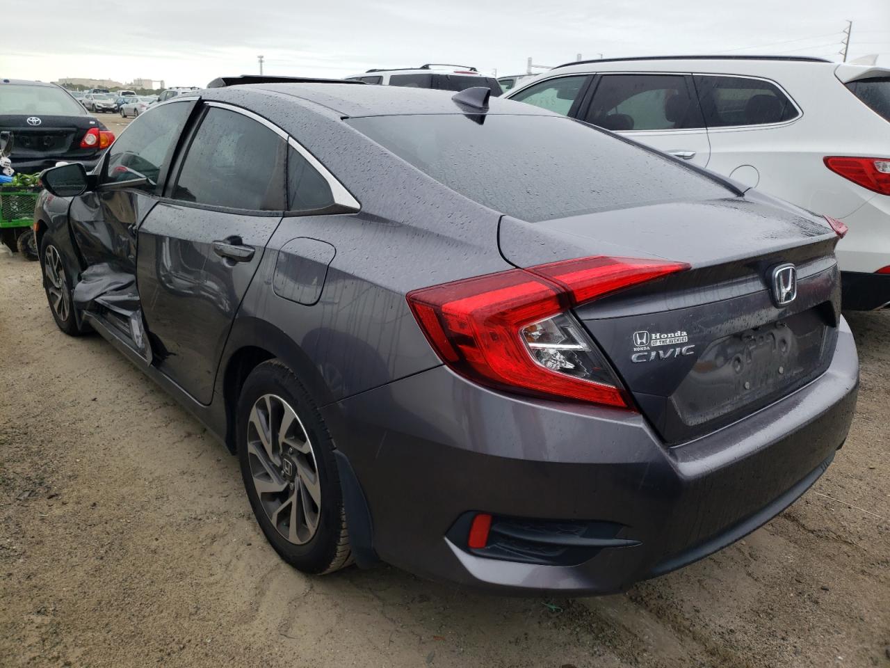 Photo 3 from auction – 2017 HONDA CIVIC EX with VIN 19XFC2F72HE026779