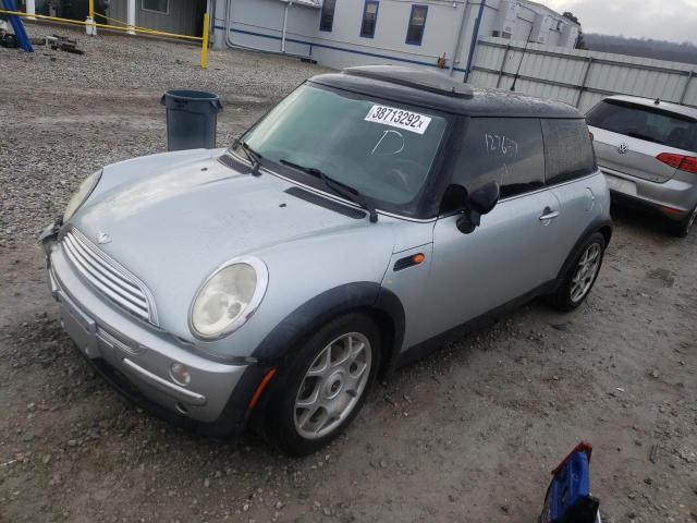Photo 2 from auction – 2003 MINI COOPER with VIN WMWRC33433TJ51428