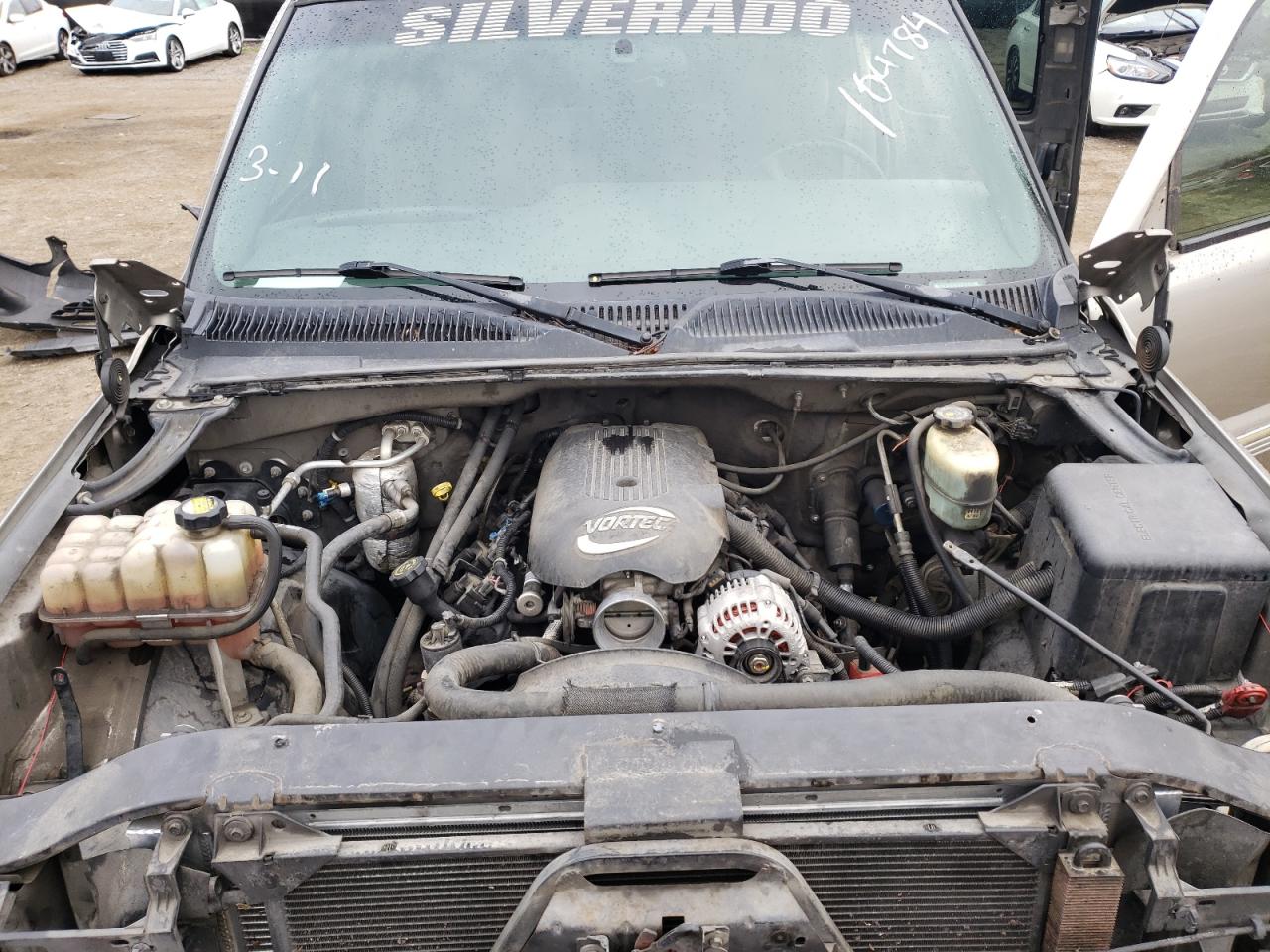 Photo 7 from auction – 2001 CHEVROLET SILVERADO with VIN 1GCHC29U91E162306