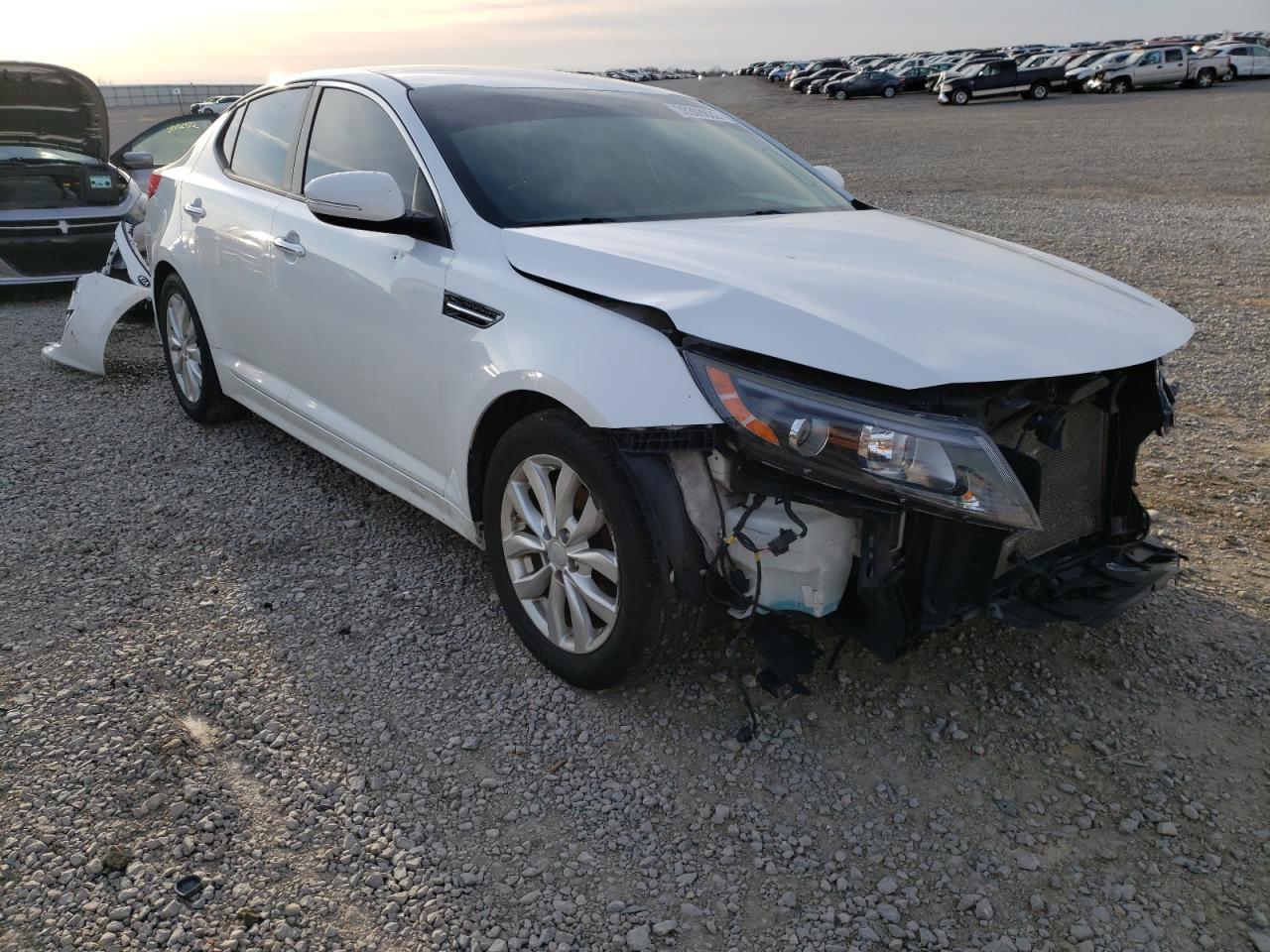 KIA OPTIMA LX 2015 with VIN 5XXGM4A71FG396498 - Photo from auction