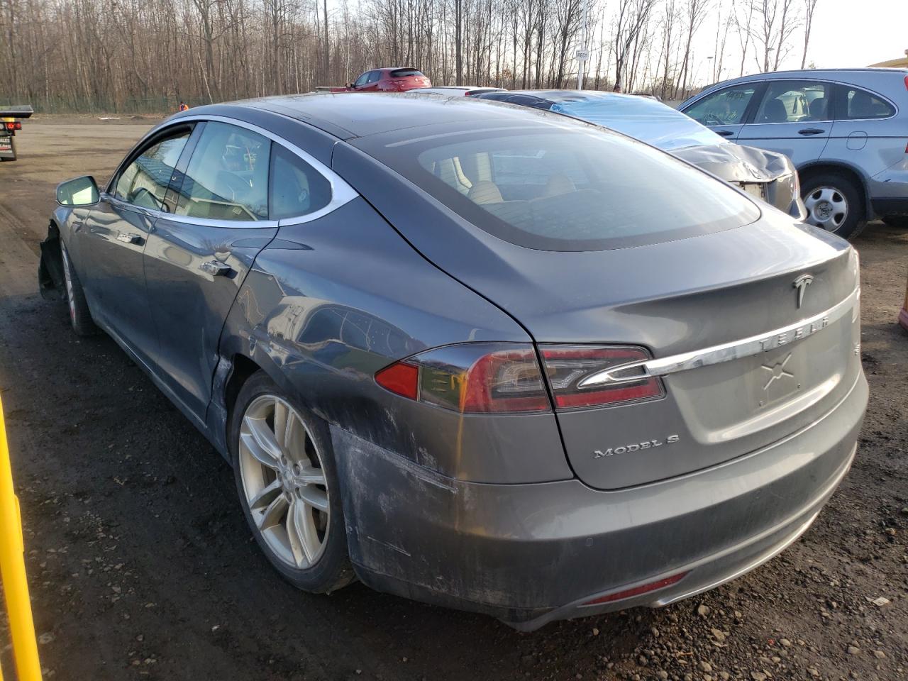 Photo 3 from auction – 2014 TESLA MODEL S with VIN 5YJSA1H12EFP41820