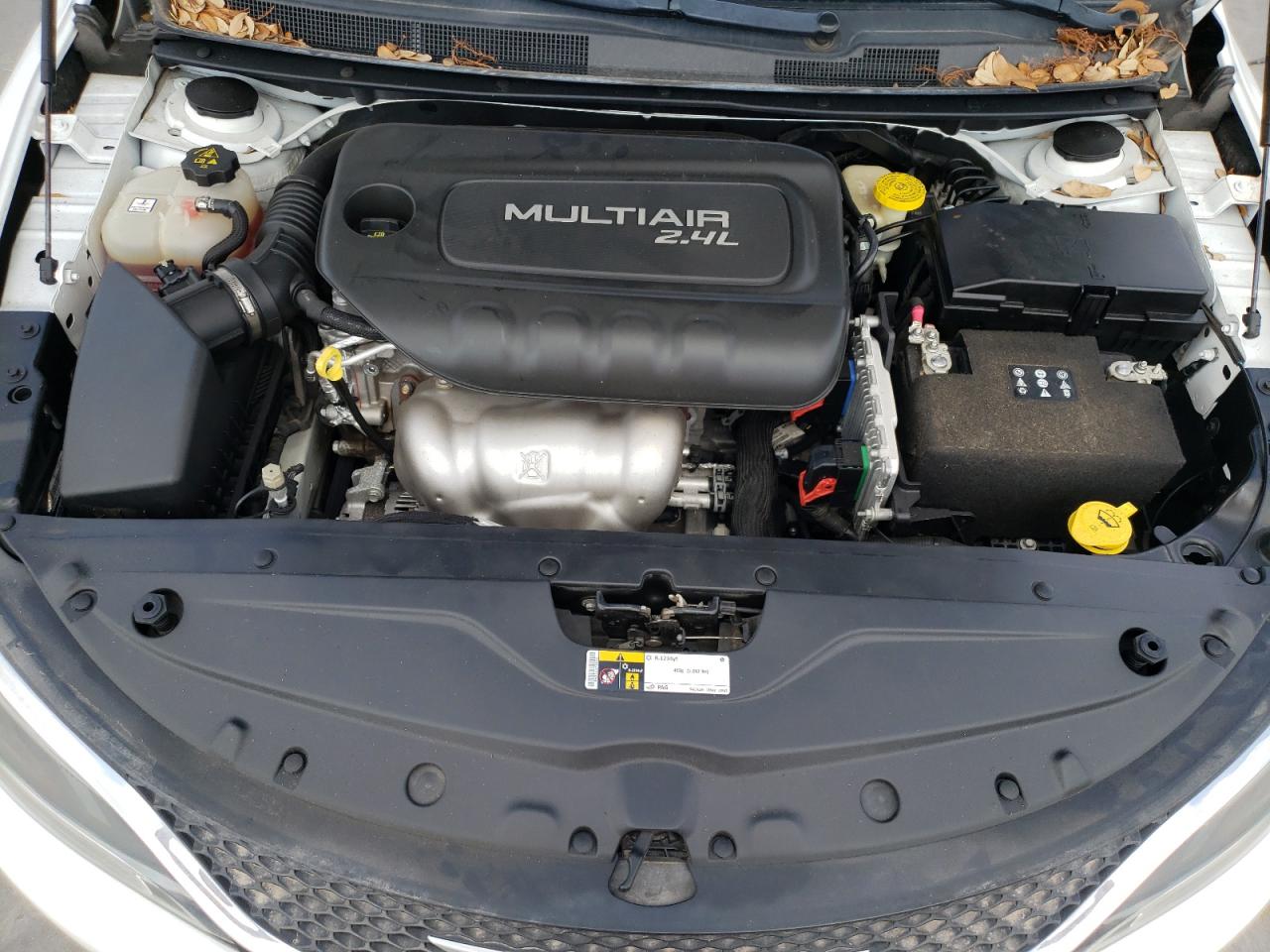 Photo 7 from auction – 2016 CHRYSLER 200 with VIN 1C3CCCAB6GN166904