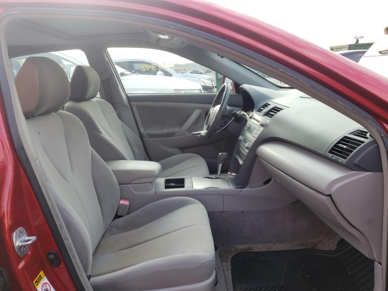 Photo 5 from auction – 2007 TOYOTA CAMRY HYBR with VIN JTNBB46K173000936