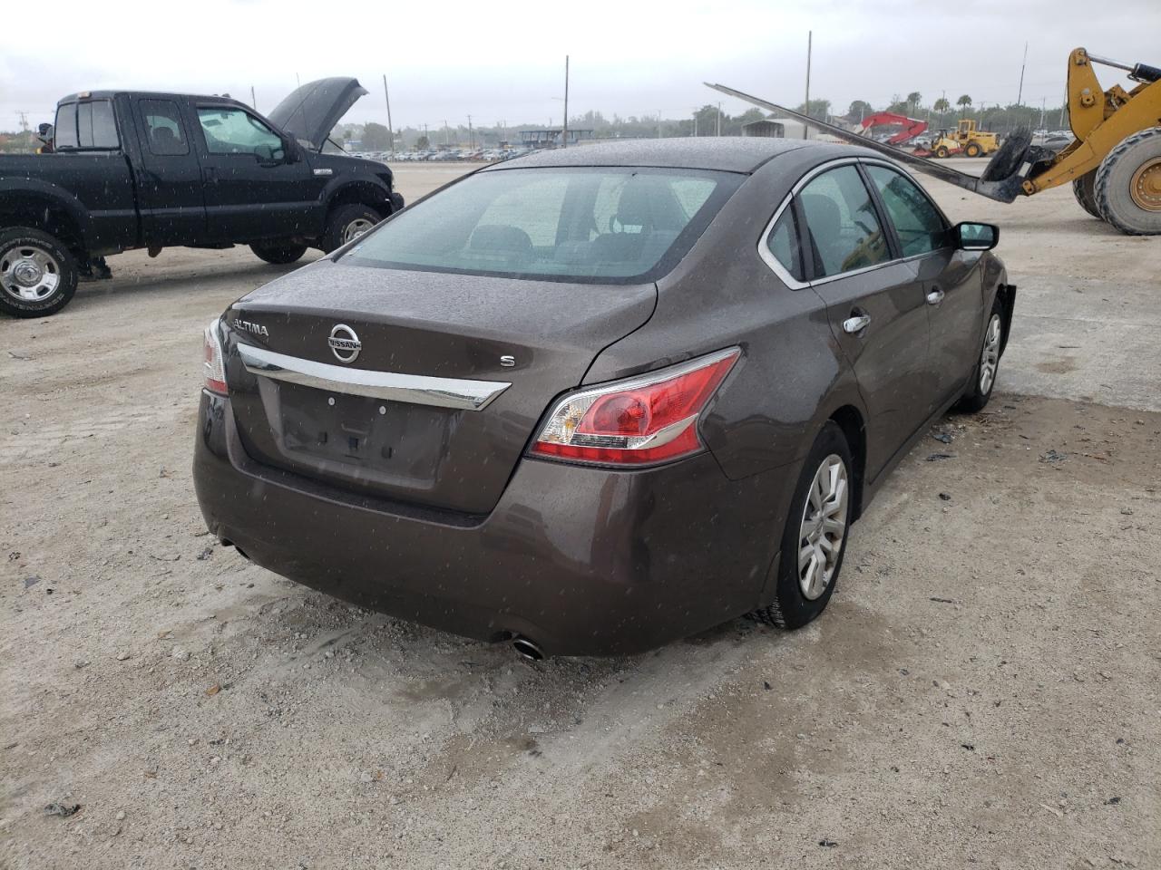 Photo 4 from auction – 2015 NISSAN ALTIMA 2.5 with VIN 1N4AL3AP7FC585343
